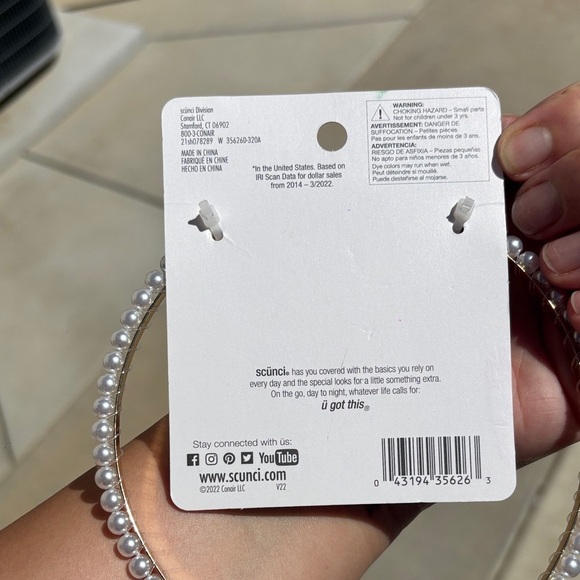 Scunci Highlight Pearl Hairband - Picture 3 of 4